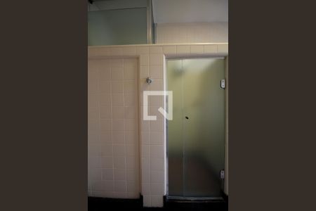 Casa à venda com 460m², 4 quartos e 4 vagas Casa à venda com 460m², 4 quartos e 4 vagasBanheiro da suite 1