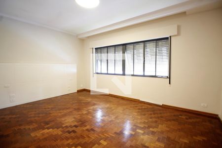 Casa à venda com 460m², 4 quartos e 4 vagas Casa à venda com 460m², 4 quartos e 4 vagasSuite 2