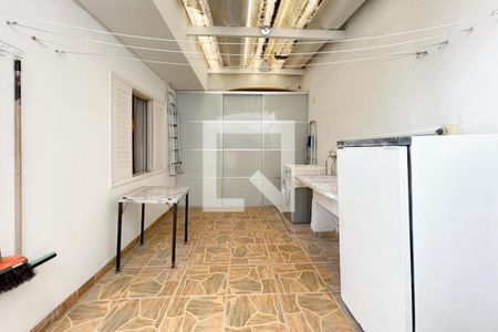 Casa à venda com 135m², 3 quartos e 2 vagas Casa à venda com 135m², 3 quartos e 2 vagasÁrea de Serviço
