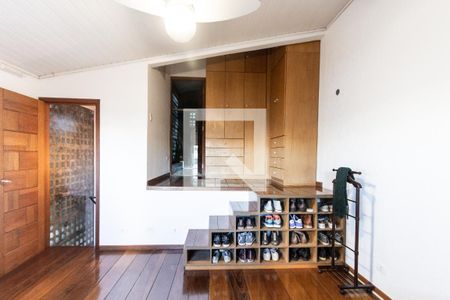 Casa à venda com 300m², 3 quartos e sem vaga Casa à venda com 300m², 3 quartos e sem vagaQuarto 2 - Suite