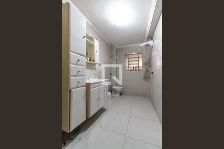 Apartamento à venda com 95m², 2 quartos e 1 vaga Apartamento à venda com 95m², 2 quartos e 1 vagaBanheiro