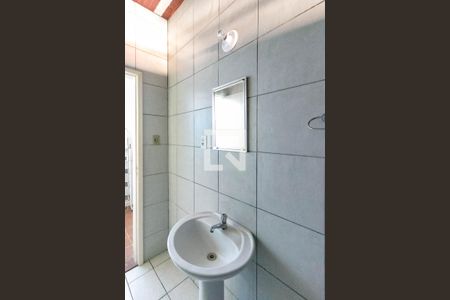 Casa à venda com 150m², 3 quartos e 7 vagas Casa à venda com 150m², 3 quartos e 7 vagasBanheiro