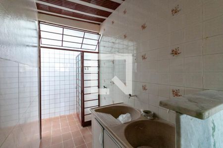 Casa à venda com 150m², 3 quartos e 7 vagas Casa à venda com 150m², 3 quartos e 7 vagasÁrea de Serviço