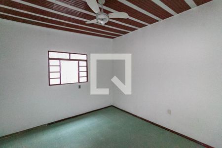 Casa à venda com 150m², 3 quartos e 7 vagas Casa à venda com 150m², 3 quartos e 7 vagasQuarto 3
