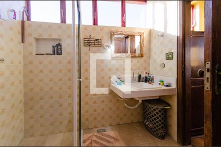 Casa à venda com 250m², 4 quartos e 3 vagasBanheiro