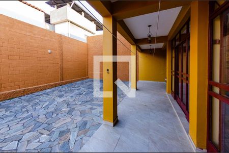 Casa à venda com 250m², 4 quartos e 3 vagasÁrea externa