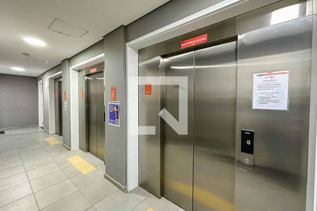 Apartamento à venda com 39m², 2 quartos e sem vaga Apartamento à venda com 39m², 2 quartos e sem vagaÁrea comum