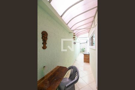 Casa à venda com 257m², 3 quartos e 3 vagas Casa à venda com 257m², 3 quartos e 3 vagasCorredor Externo