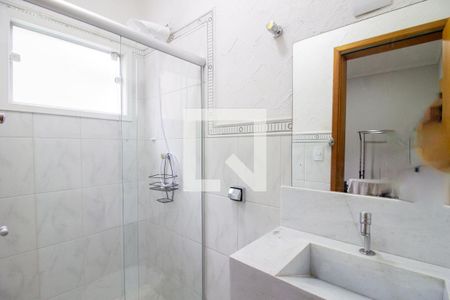 Casa à venda com 257m², 3 quartos e 3 vagas Casa à venda com 257m², 3 quartos e 3 vagasBanheiro da Suíte 2