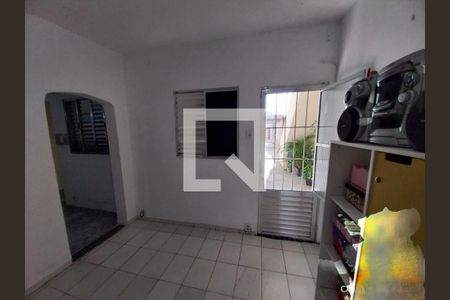 Casa à venda com 175m², 3 quartos e 3 vagas Casa à venda com 175m², 3 quartos e 3 vagasQuarto 3