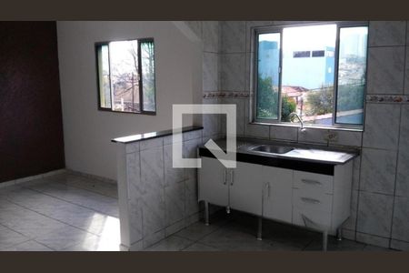 Casa à venda com 175m², 3 quartos e 3 vagas Casa à venda com 175m², 3 quartos e 3 vagasCozinha