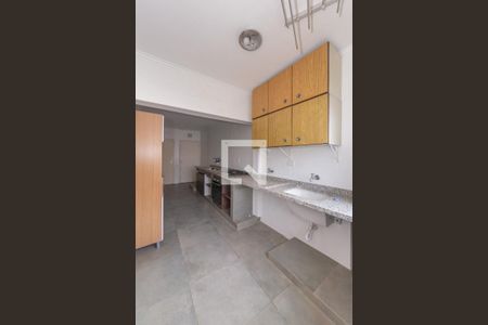 Apartamento à venda com 84m², 3 quartos e 1 vaga Apartamento à venda com 84m², 3 quartos e 1 vagaLavanderia