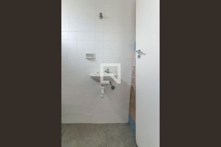 Apartamento à venda com 84m², 3 quartos e 1 vaga Apartamento à venda com 84m², 3 quartos e 1 vagaBanheiro de Serviço