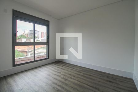 Apartamento à venda com 316m², 4 quartos e 4 vagas Apartamento à venda com 316m², 4 quartos e 4 vagasQuarto