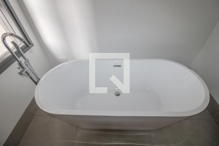 Apartamento à venda com 316m², 4 quartos e 4 vagas Apartamento à venda com 316m², 4 quartos e 4 vagasBanheiro