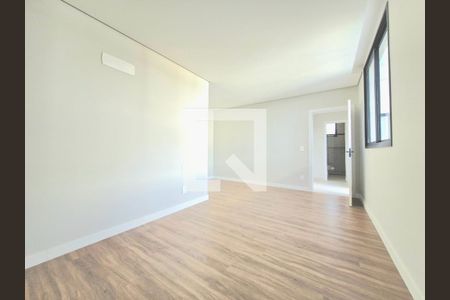 Casa à venda com 170m², 3 quartos e 3 vagasSuíte