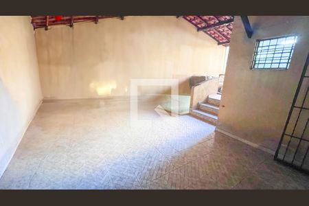 Casa à venda com 190m², 3 quartos e 2 vagasÁrea Externa