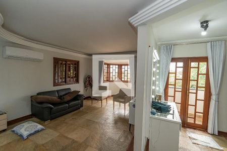 Casa à venda com 535m², 5 quartos e 8 vagas Casa à venda com 535m², 5 quartos e 8 vagasSuite 1