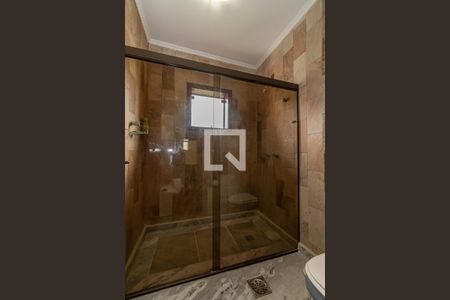 Casa à venda com 535m², 5 quartos e 8 vagas Casa à venda com 535m², 5 quartos e 8 vagasBanheiro da Suíte 3