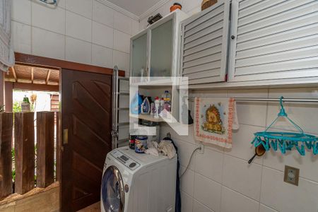 Casa à venda com 535m², 5 quartos e 8 vagas Casa à venda com 535m², 5 quartos e 8 vagasÁrea de Serviço