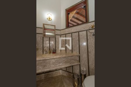 Casa à venda com 535m², 5 quartos e 8 vagas Casa à venda com 535m², 5 quartos e 8 vagasLavabo 2