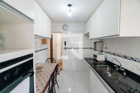 Apartamento à venda com 92m², 3 quartos e 2 vagas Apartamento à venda com 92m², 3 quartos e 2 vagasCozinha