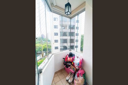 Apartamento à venda com 92m², 3 quartos e 2 vagas Apartamento à venda com 92m², 3 quartos e 2 vagasSacada do Quarto 2