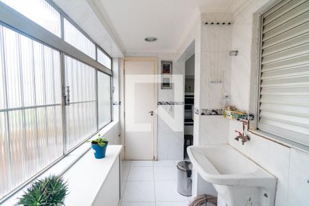 Apartamento à venda com 92m², 3 quartos e 2 vagas Apartamento à venda com 92m², 3 quartos e 2 vagasÁrea de Serviço