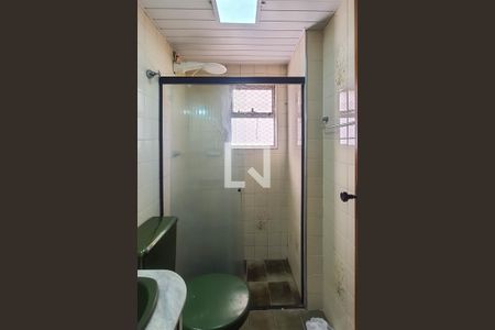 Apartamento à venda com 69m², 2 quartos e 1 vaga Apartamento à venda com 69m², 2 quartos e 1 vagaBanheiro