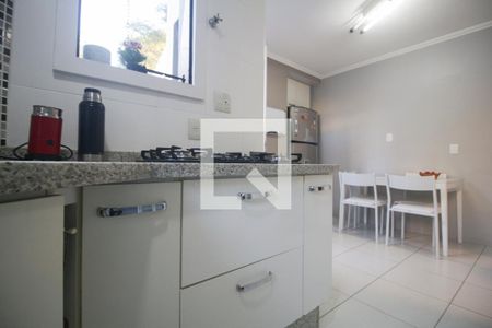 Casa de condomínio à venda com 389m², 4 quartos e 3 vagas Casa de condomínio à venda com 389m², 4 quartos e 3 vagasCozinha