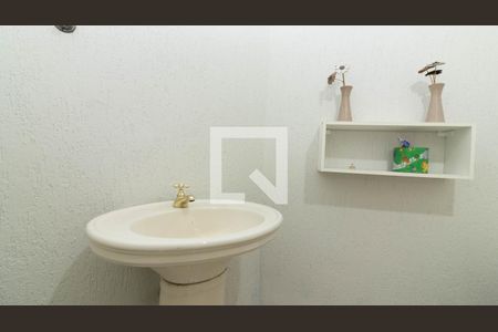 Casa à venda com 430m², 3 quartos e 4 vagasLavabo 2