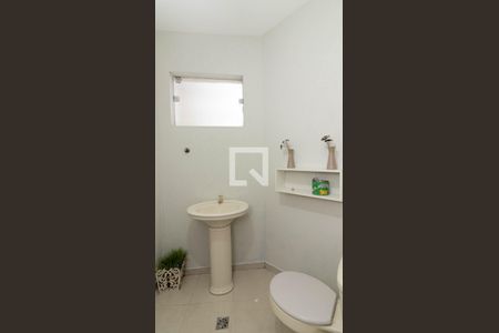 Casa à venda com 430m², 3 quartos e 4 vagasLavabo 2