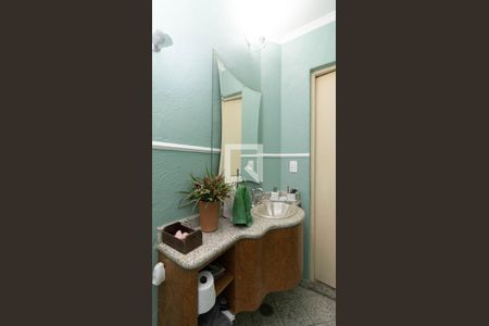 Casa à venda com 430m², 3 quartos e 4 vagasLavabo 1