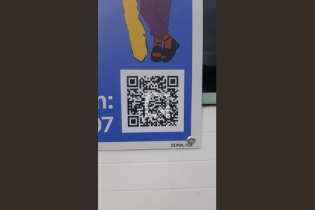 Casa de condomínio à venda com 248m², 4 quartos e 1 vagaQR Code