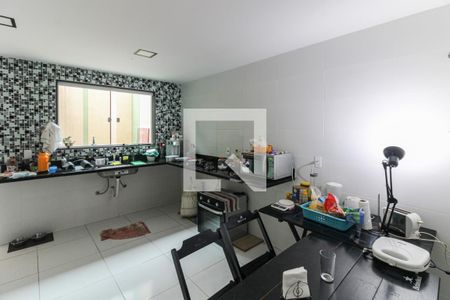 Casa de condomínio à venda com 248m², 4 quartos e 1 vagaCozinha