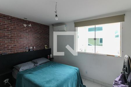 Casa de condomínio à venda com 248m², 4 quartos e 1 vagaSuíte 3