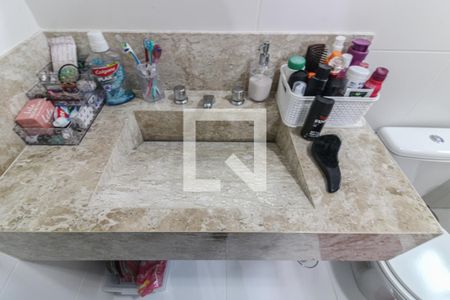 Casa de condomínio à venda com 248m², 4 quartos e 1 vagaSuíte 2 - Banheiro