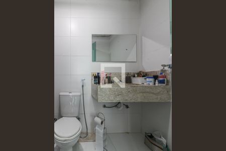 Casa de condomínio à venda com 248m², 4 quartos e 1 vagaSuíte 3 - Banheiro