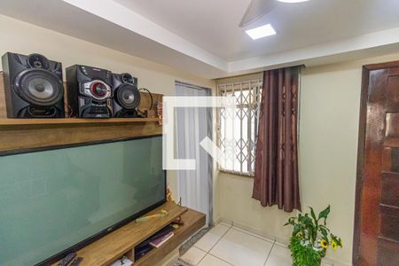 Sala de apartamento para alugar com 2 quartos, 55m² em Irajá, Rio de Janeiro