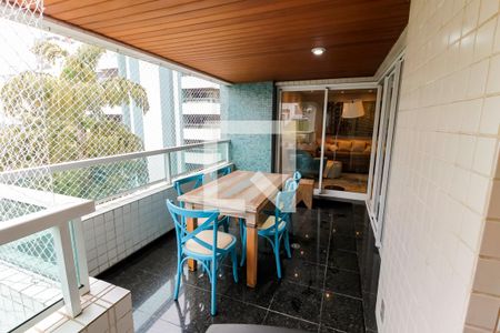 Varanda da Sala de apartamento à venda com 3 quartos, 185m² em Real Parque, São Paulo