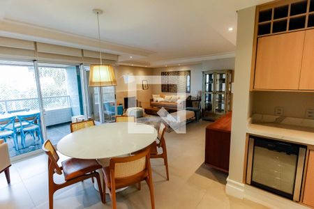 Sala de apartamento à venda com 3 quartos, 185m² em Real Parque, São Paulo