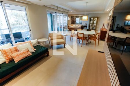 Sala de apartamento à venda com 3 quartos, 185m² em Real Parque, São Paulo