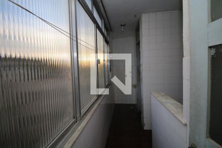 Apartamento à venda com 75m², 3 quartos e 1 vagaÁrea de Serviço