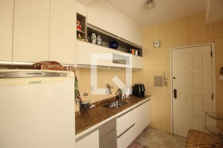 Apartamento à venda com 144m², 3 quartos e 1 vagaCozinha