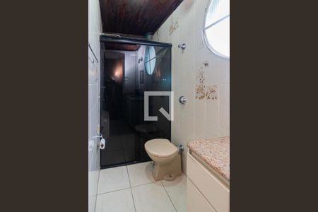 Apartamento à venda com 180m², 4 quartos e 2 vagas Apartamento à venda com 180m², 4 quartos e 2 vagasSuíte Banheiro