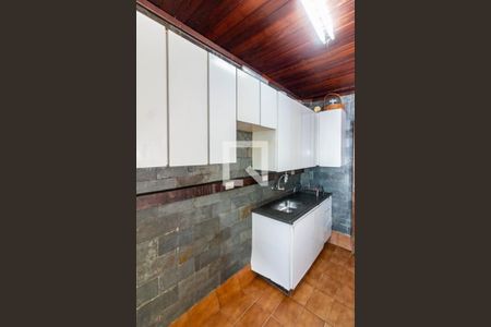 Apartamento à venda com 180m², 4 quartos e 2 vagas Apartamento à venda com 180m², 4 quartos e 2 vagasCozinha 2