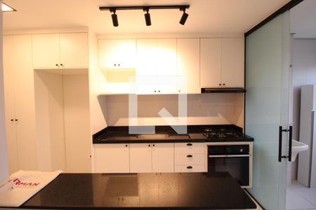 Sala / Cozinha de apartamento para alugar com 2 quartos, 57m² em Santa Teresinha, São Paulo