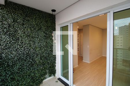 Sala / Cozinha - Varanda de apartamento para alugar com 2 quartos, 57m² em Santa Teresinha, São Paulo