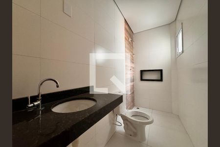 Apartamento à venda com 108m², 2 quartos e 1 vaga Apartamento à venda com 108m², 2 quartos e 1 vagaBanheiro