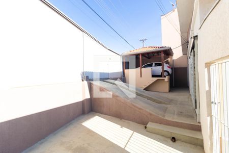 Casa à venda com 146m², 3 quartos e 2 vagas Casa à venda com 146m², 3 quartos e 2 vagasQuintal